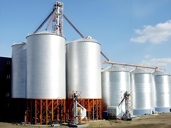 Soybean metal silo